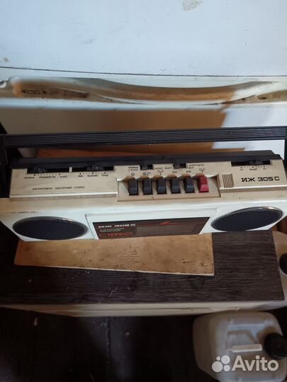 Ретро магнитофон иж