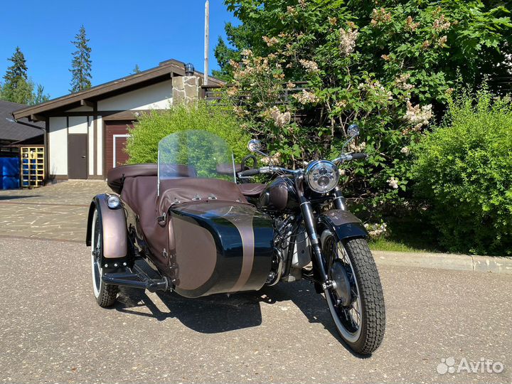 Мотоцикл Урал М 72 М