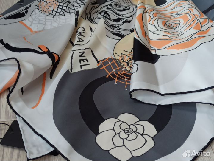 Белый платок Chanel ручная подгибка 3цв