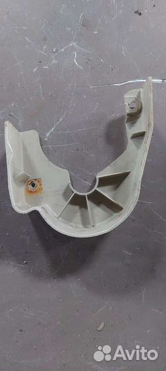 Пластик салона на Nissan Fuga