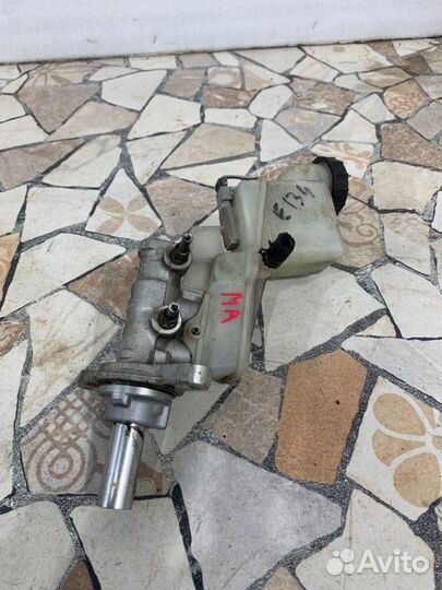 Главный тормозной цилиндр Mazda 6 седан 2.0 LF