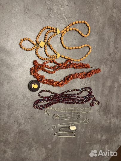 Бусы,цепочки