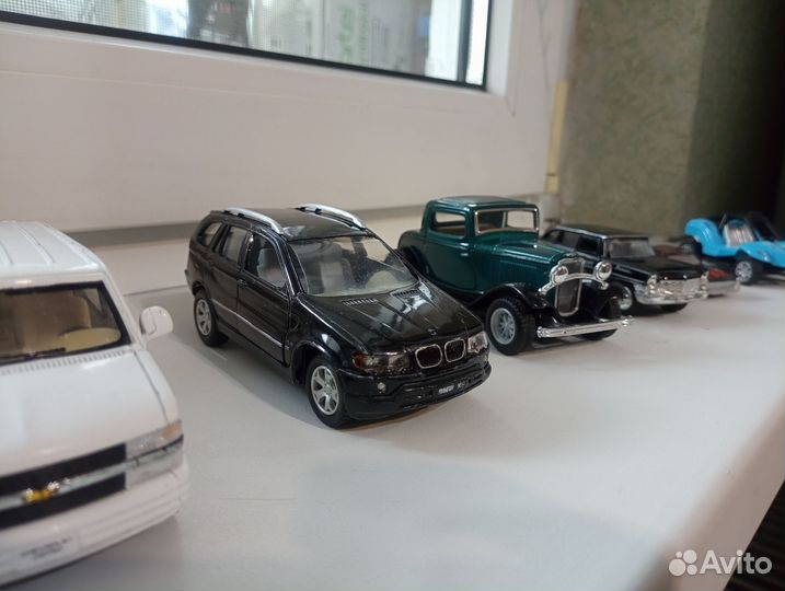 Модели авто металлические kinsmart, welly, hotwhee