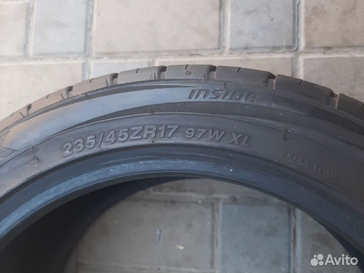 Vitour Formula X 235/45 R17