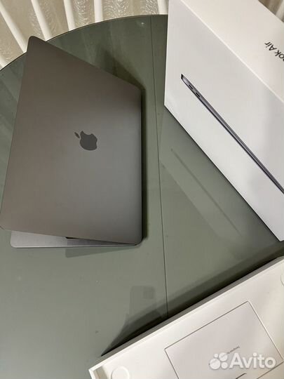 Apple macbook air 13 M1