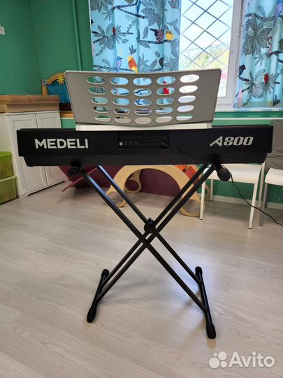 Синтезатор medeli A800