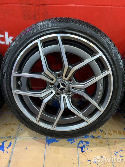 Комплект дисков и зимние шины R19 AMG Mercedes