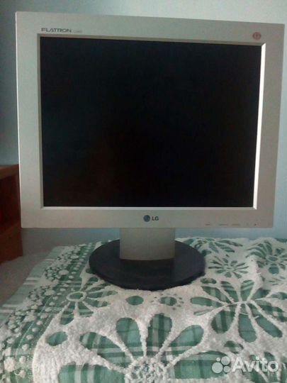 Монитор LG