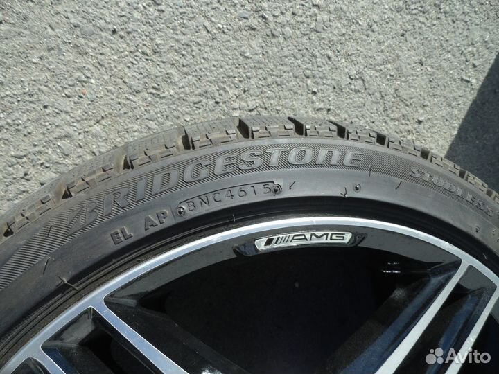 Bridgestone Blizzak VRX 255/35 R19