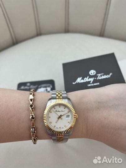 Женские часы mathey tissot