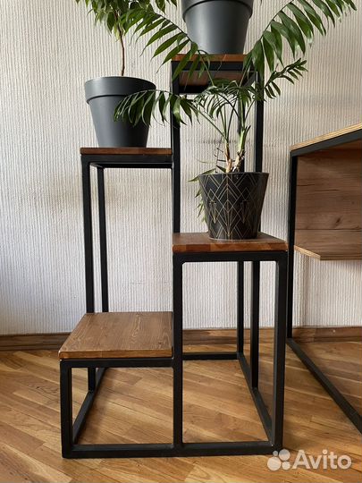 Подставка / лесенка для цветов комнатных