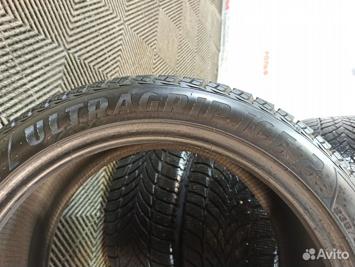 Goodyear UltraGrip Ice 2 235/45 R18 98T