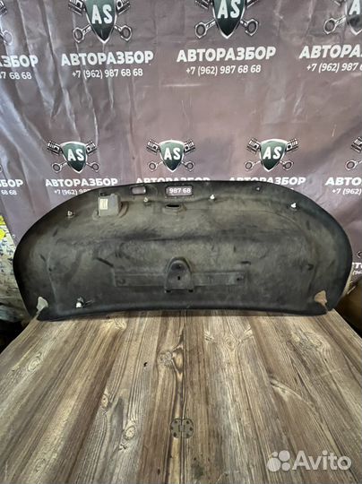 Обшивка крышки багажника Kia quoris 3.8