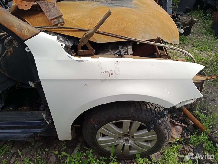 Крыло переднее правое Пассат Б7.Passat B7.B 7.2013