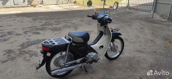 Скутер Honda Super Cub 50 PGM-FI AA04