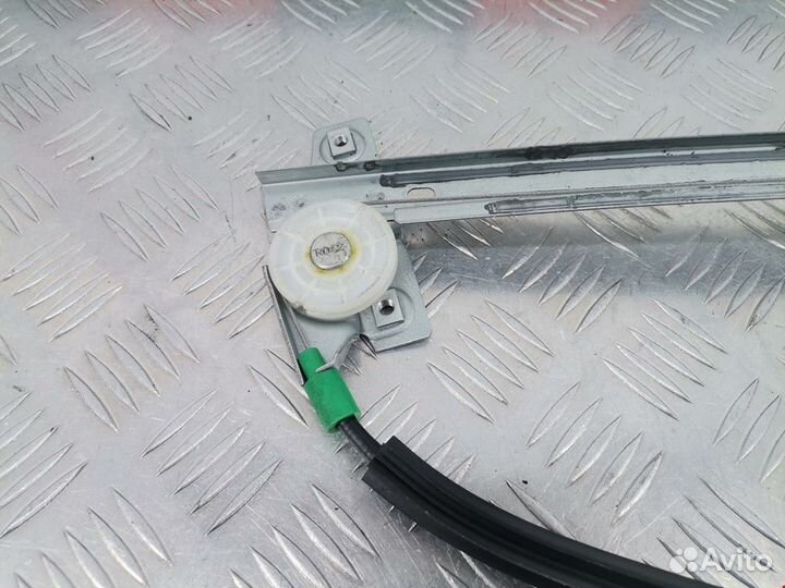 Стеклоподъемник передний левый Mitsubishi