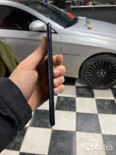 Samsung Galaxy A7 (2018), 4/128 ГБ