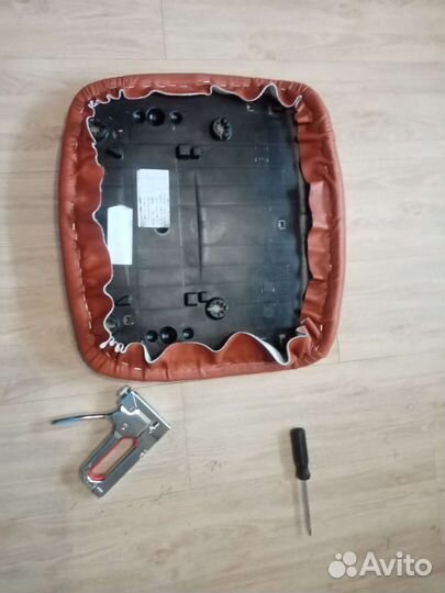 Ремонт обивка офисных кресел, стульев, табуретов