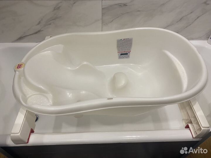 Ванночка для купания с подставкой