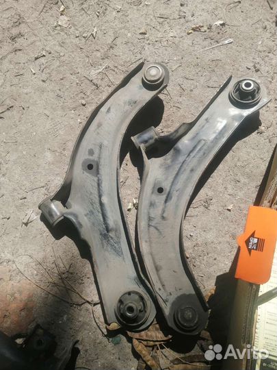 Рычаги ниссан тида