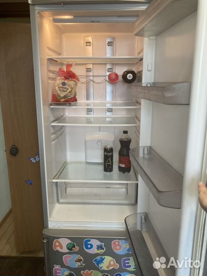 Холодильник hotpoint ariston бу