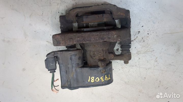 Суппорт левый задний Peugeot 308