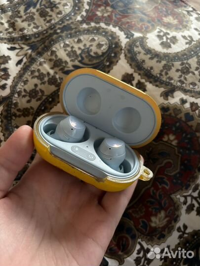 Беспроводные наушники samsung buds plus