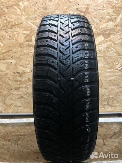 Bridgestone Ice Cruiser 5000 235/65 R17