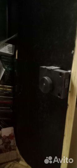 Сейф для оружия,денег и т.д