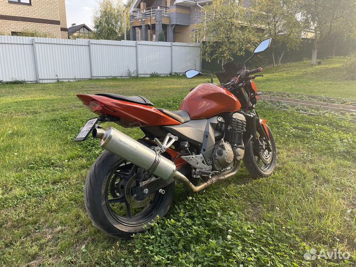 Kawasaki Z750 (Naked bike