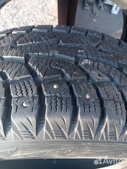 Hankook AH11 235/60 R17 102T