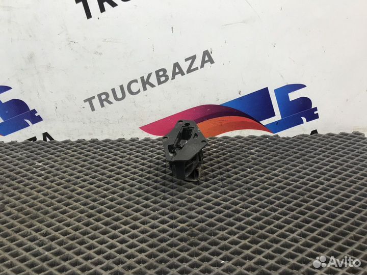 0007250107 Ручка двери внутренняя правая