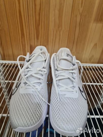 Теннисные крассовки nike zoom vapor 11 us 9, 42.5