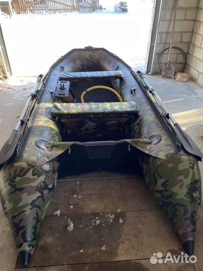 Продаю лодку
