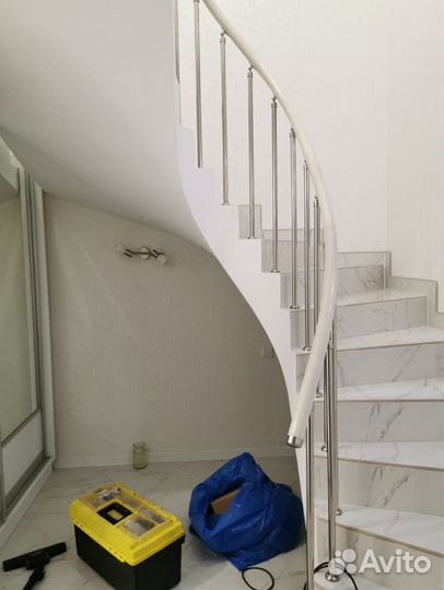 Перила, пopучни, огpaждения из нержавeющей cтали