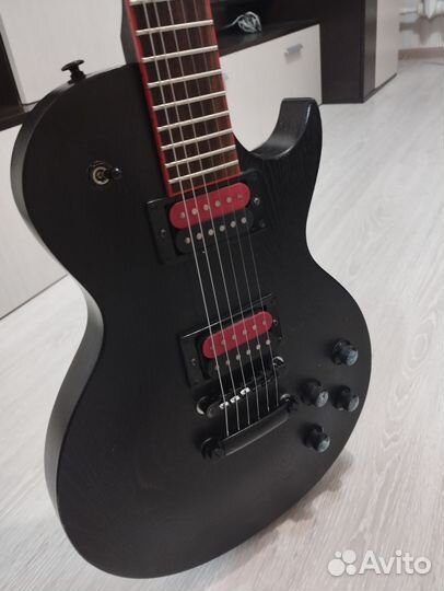 Электрогитара