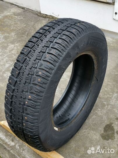 Pirelli Winter 160 Studdable Plus 175/70 R13 82Q