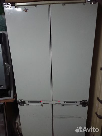 Встроенный холодильник Electrolux ERZ45800