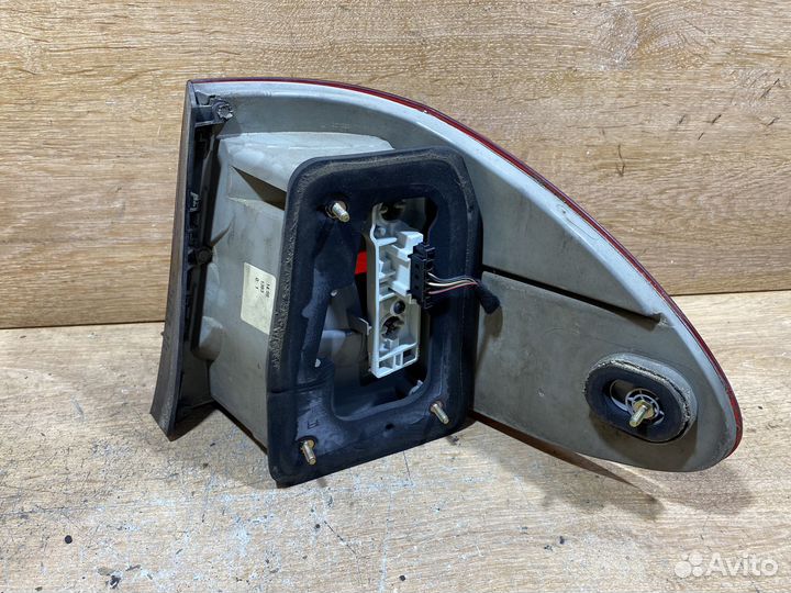 Фонарь задний левый Mercedes W211 Арт. 111294