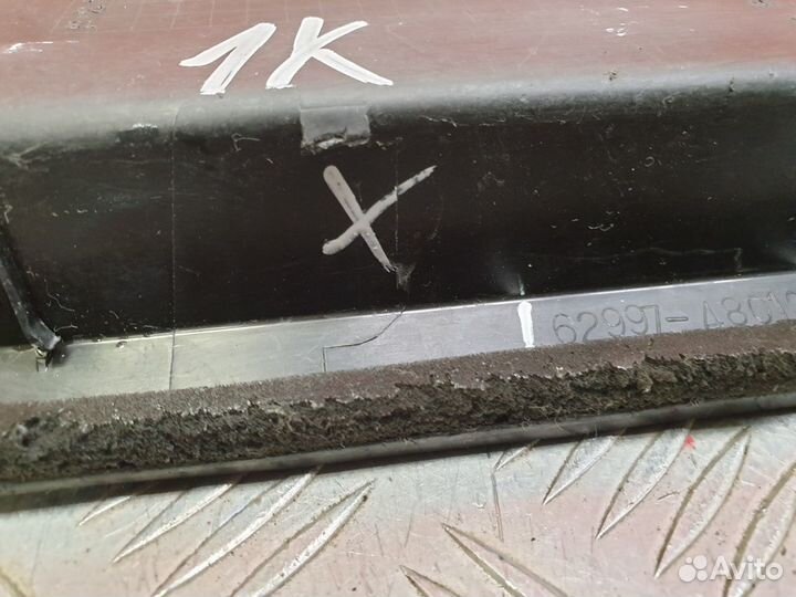 Решетка вентиляционная задняя правая Lexus Rx 3