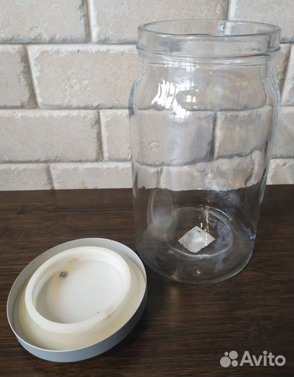 IKEA: банка Буркен 2,2л, бутылка Коркен 0,5л