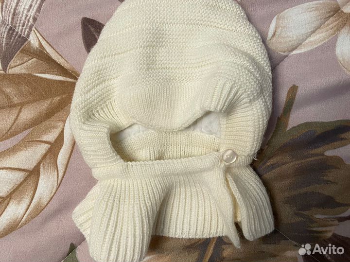 Шапка шлем с манишкой на пуговице