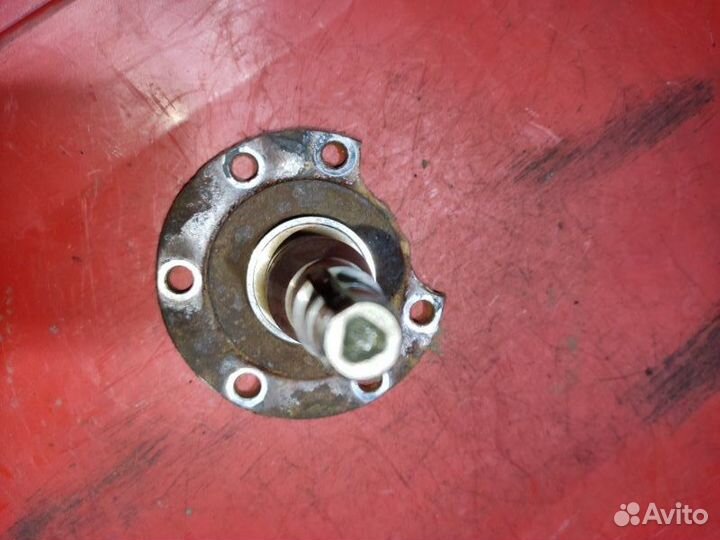 Цапфа под тормозной диск Audi 100 седан 2.5 AAT