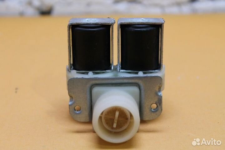 Клапан подачи воды Haier 0024000126 бу. 3713