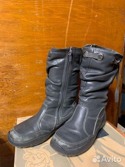 Проодам ботинки на девочку