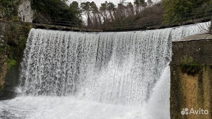 Абхазия Сухум Термальный источник