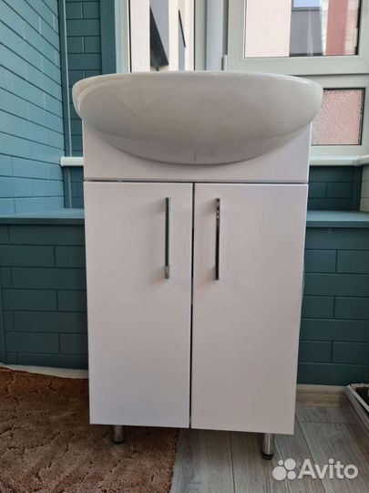 Тумба для ванной от застройщика