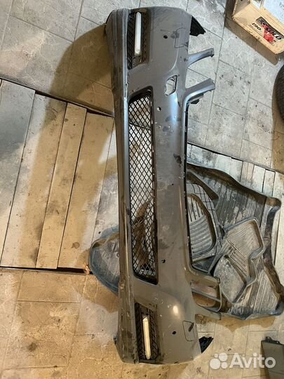 Передний бампер на мерседес W212