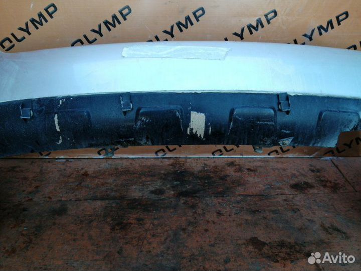 Бампер задний Toyota Kluger ACU20 2AZ-FE