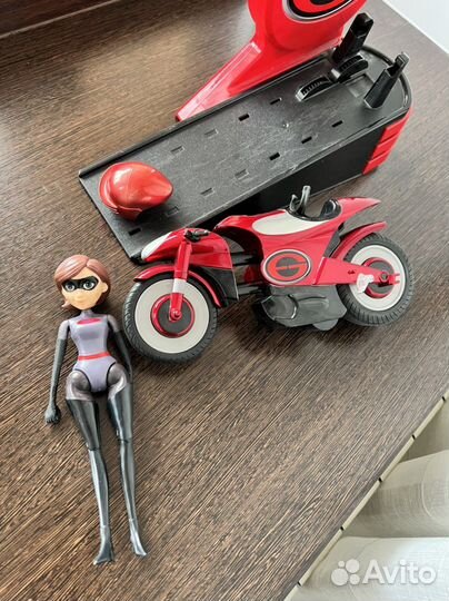 Эластика суперсемейка 2 на мотоцикле